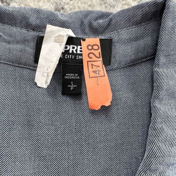 Women’s Express Blue Grey Button Down Blouse - Picture 4 of 5